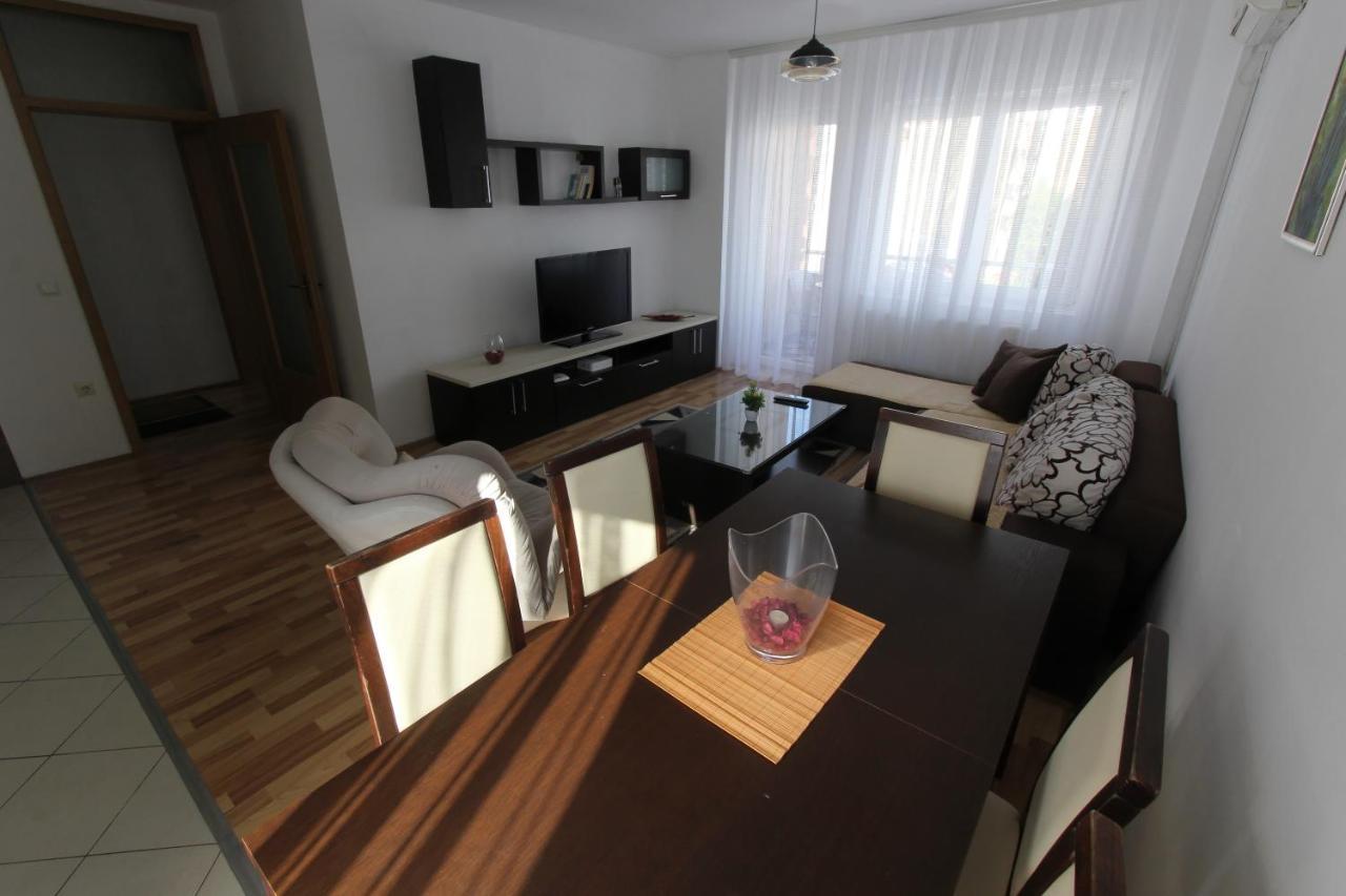 Kasumi Apartment Prishtinë Exterior photo