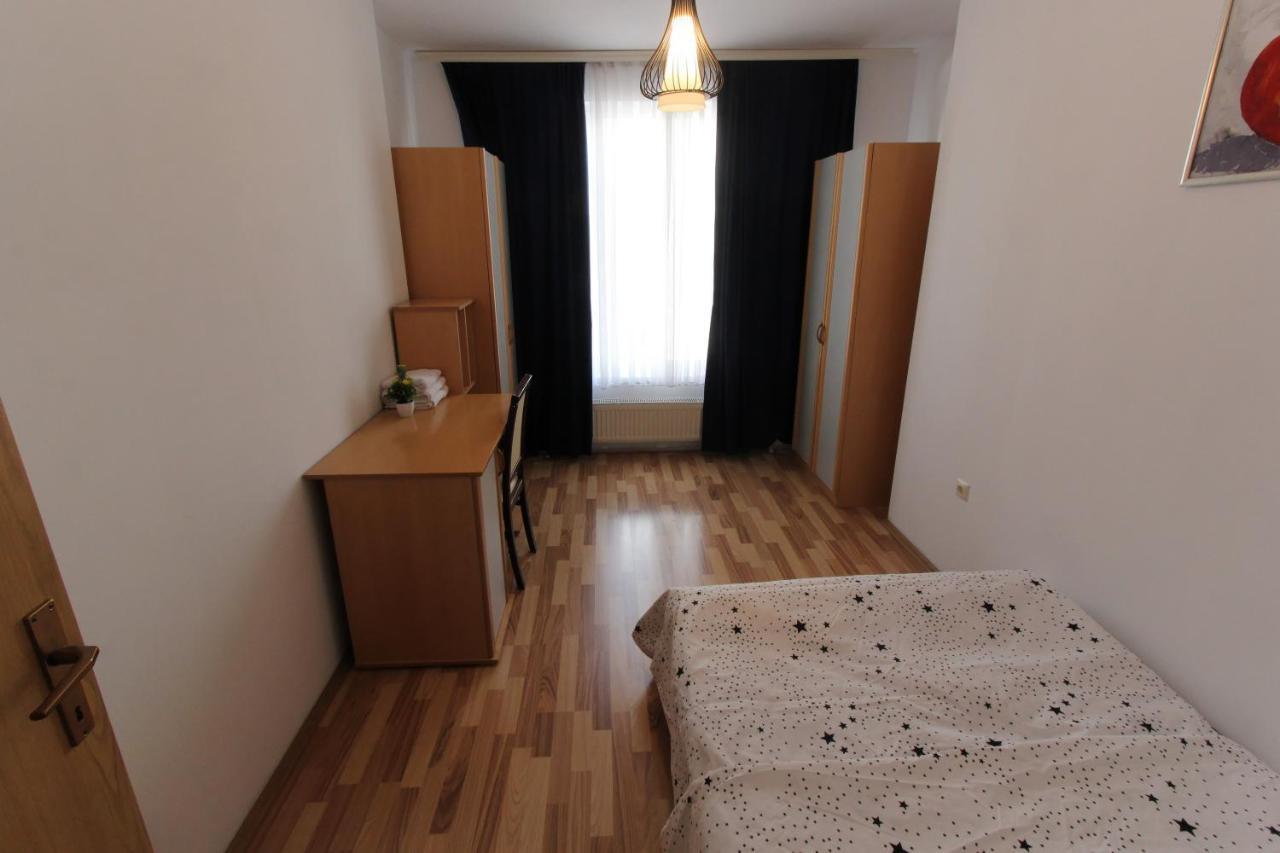 Kasumi Apartment Prishtinë Exterior photo