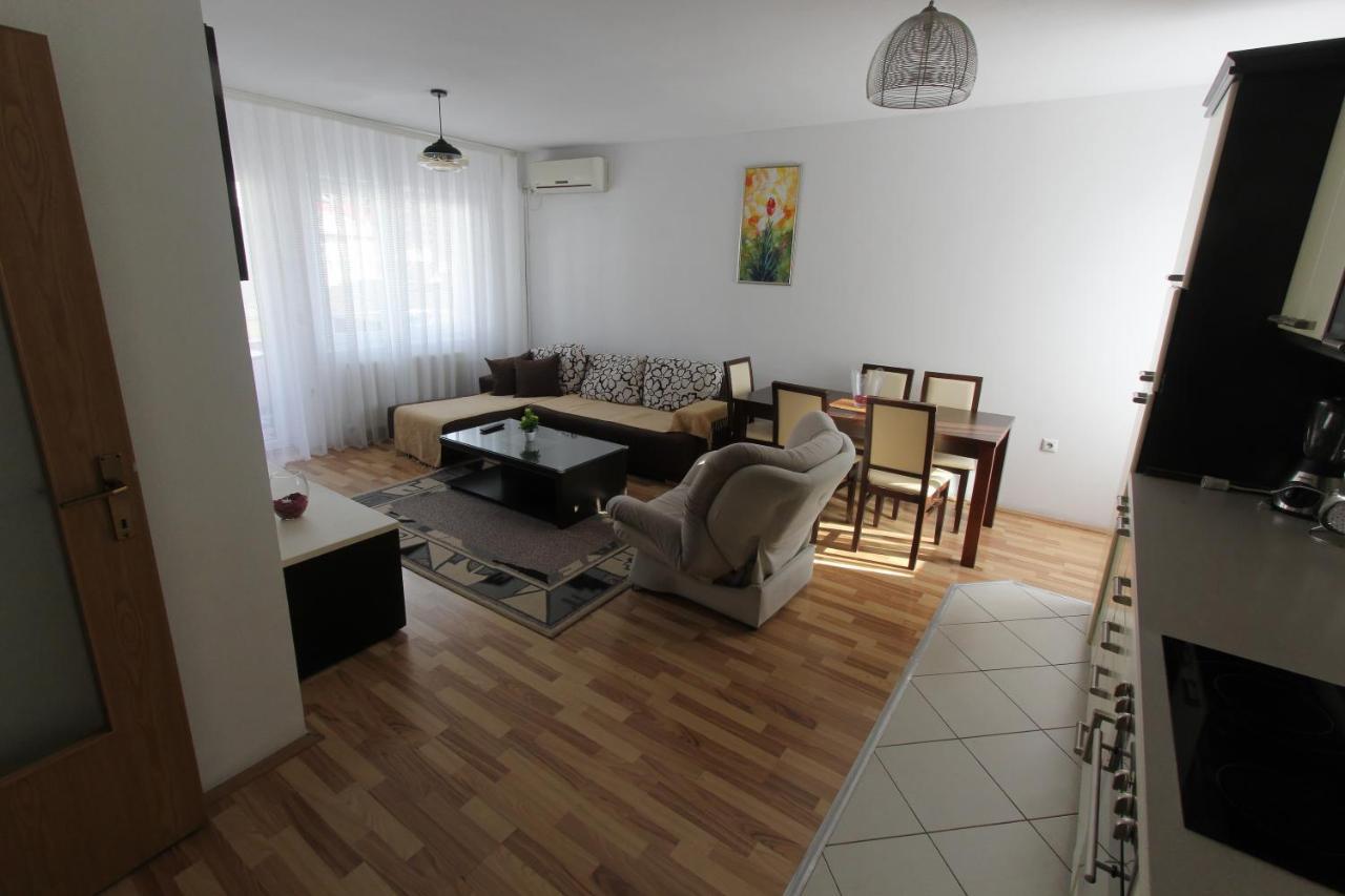 Kasumi Apartment Prishtinë Exterior photo